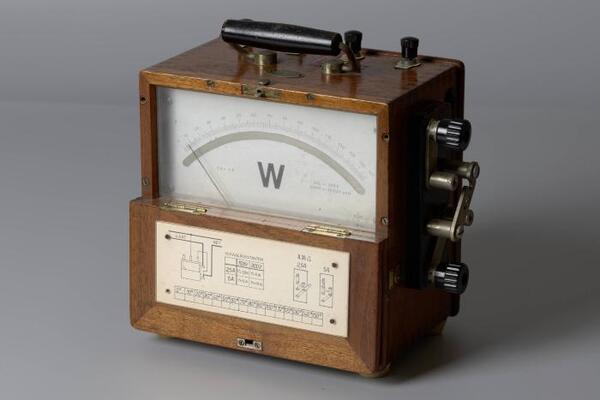 AEVD wattmeter