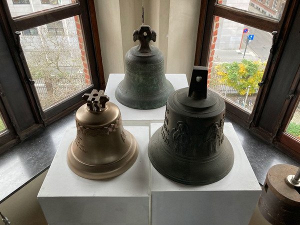 Two forestrike bells